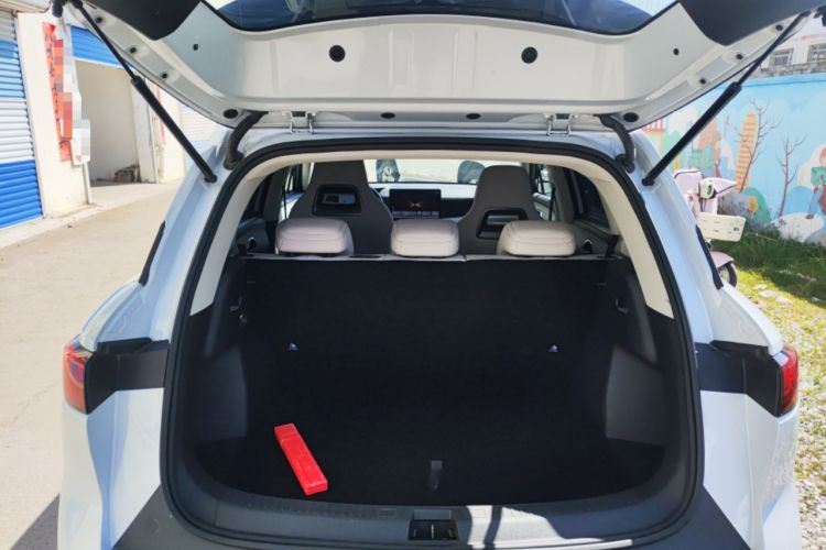 Used BYD Yuan UP 2025 Intelligent Driving Version 401 KM Dynamic Edition
