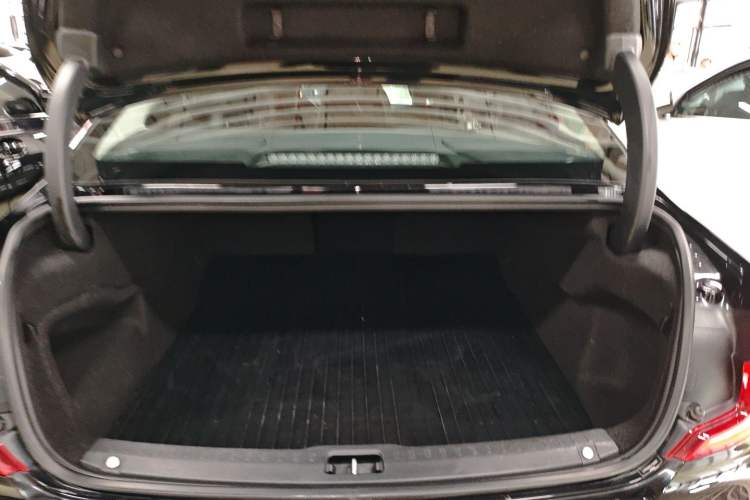 Used Volvo S90 2020 T5 Zhiyi Luxury Edition