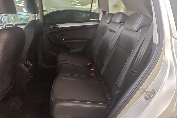 Used Volkswagen Tiguan L 2017 330TSI Automatic Two-Wheel Drive Luxury Edition
