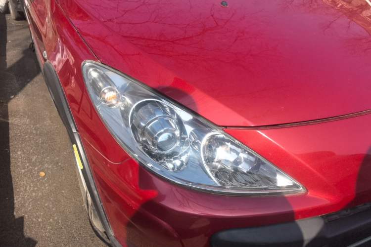 Used Peugeot 307 2012 1.6L Manual CROSS Right Front Headlight