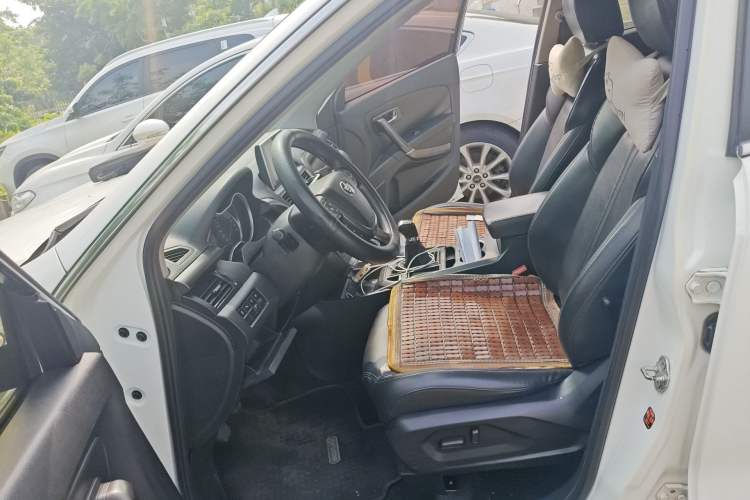 Used Bestune X80 2017 2.0L Manual Luxury Edition