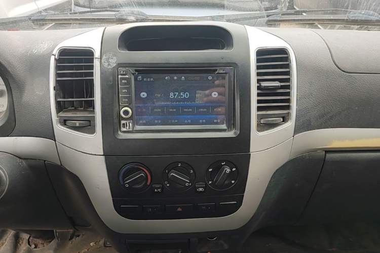Used King Long Golden Way 2016 2.0L Value-Plus Edition 4G20
