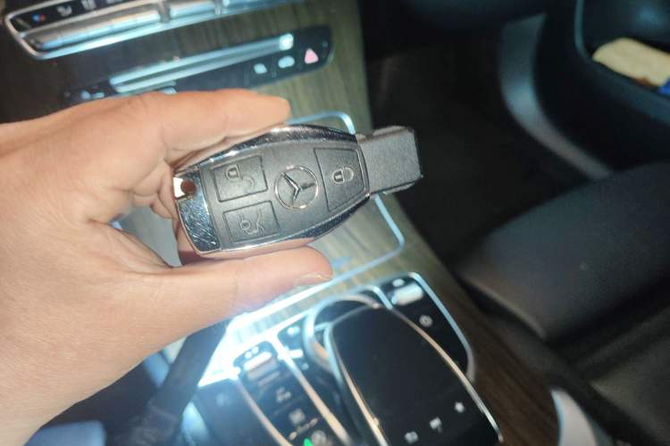 Used Mercedes-Benz GLC 2019 GLC 260 L 4MATIC Dynamic Model