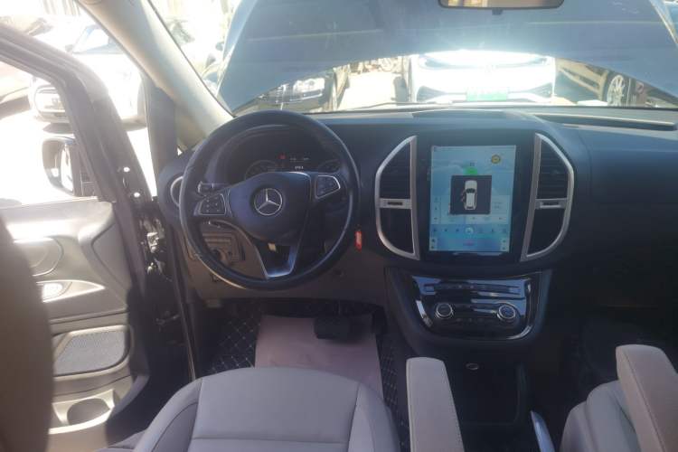 Used Mercedes-Benz Vito 2020 2.0T Business Version 7 Seats