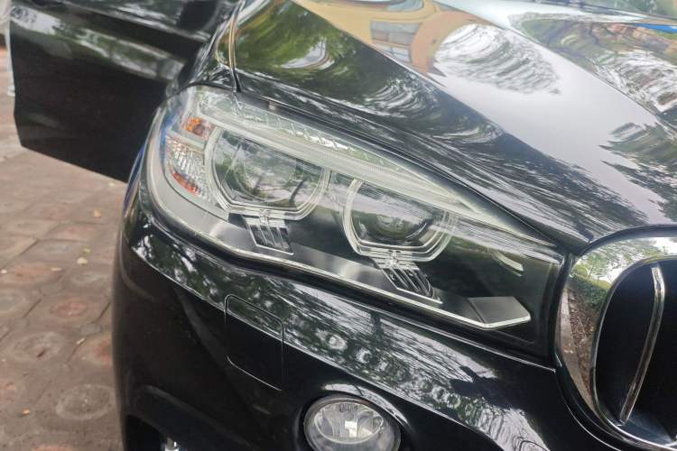 Used BMW X5 2017 xDrive28i Right Front Headlight