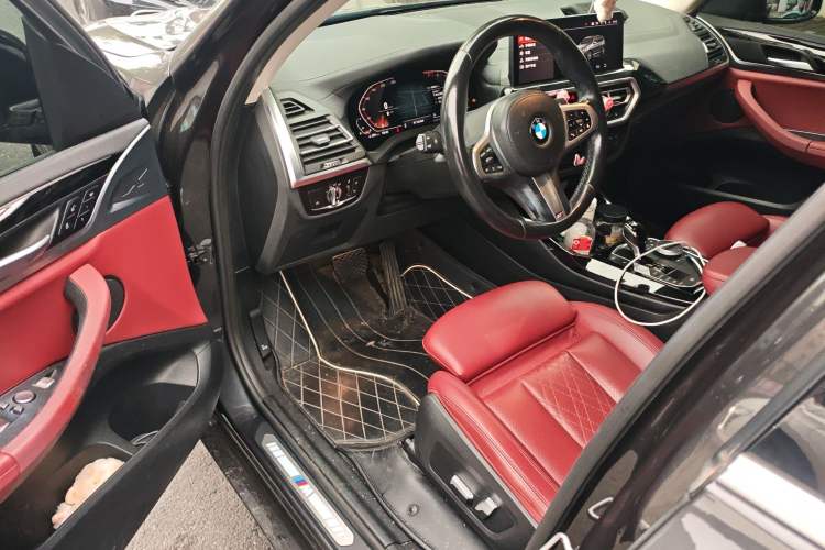 Used BMW X3 2022 xDrive25i M Sport Package Driver Seat