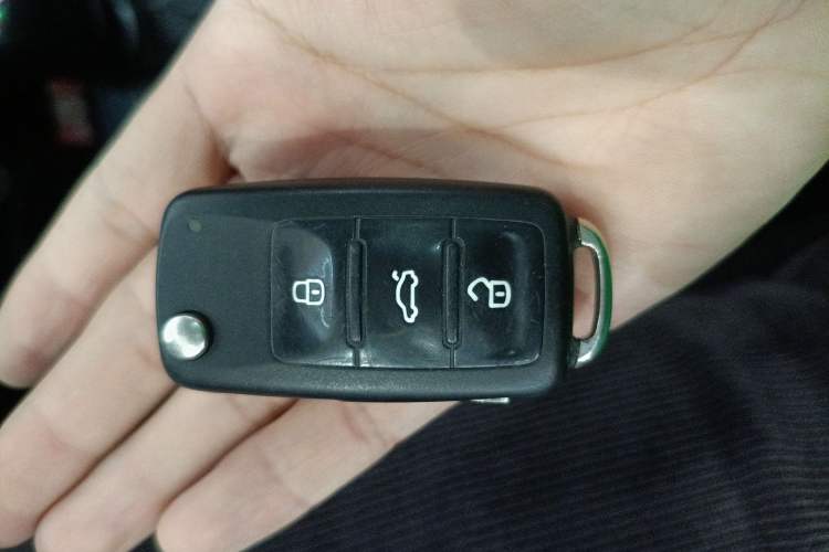 Used Skoda Rapid Spaceback 2016 Revised 1.6L Automatic Smart Drive Version
