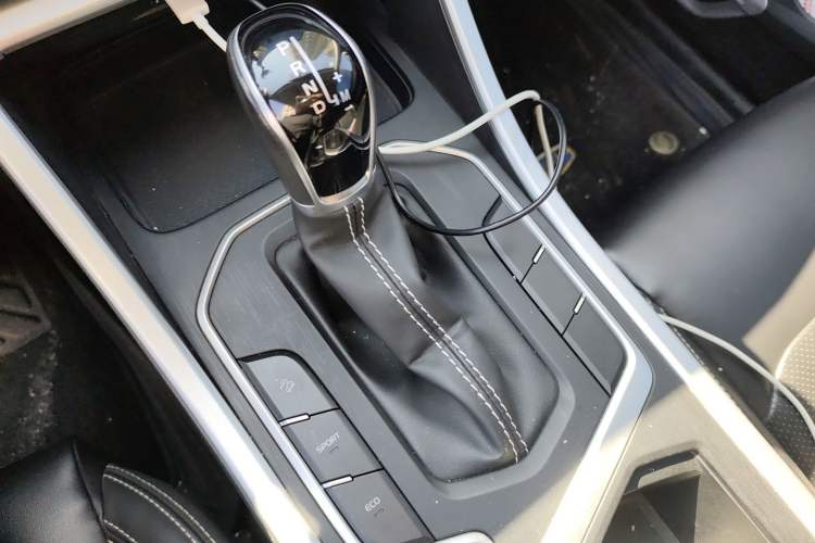 Used Geely Auto Vision X6 2020 1.4T CVT Luxury Edition
