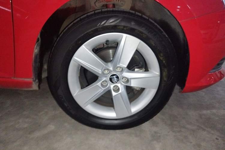 Used Skoda Fabia 2016 1.4L Automatic Car Enjoy Edition
