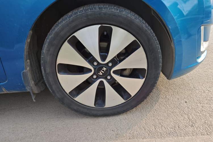 Used Kia K2 2012 Sedan 1.6L Automatic Transmission Premium Commemorative Edition