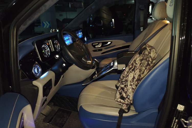 Used Mercedes-Benz Vito 2021 2.0T Business Version 7 Seats