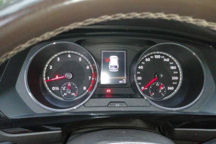 Used Volkswagen Tiguan L 2019 330TSI Automatic Two-Wheel Drive Panoramic Comfort Edition China VI Standard Instrument Cluster