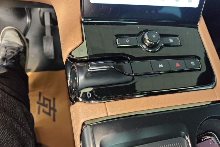 Used Nio ES8 2020 580 km Range 7-Seater Version