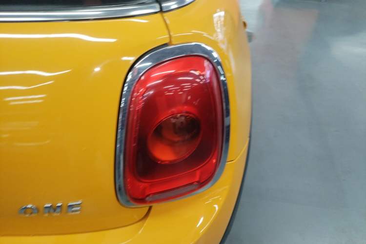 Used MINI 2016 1.2T ONE Pioneer Edition Exterior 3