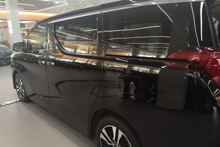 Used Toyota Alphard 2018 Revised Version 3.5L Luxury Edition