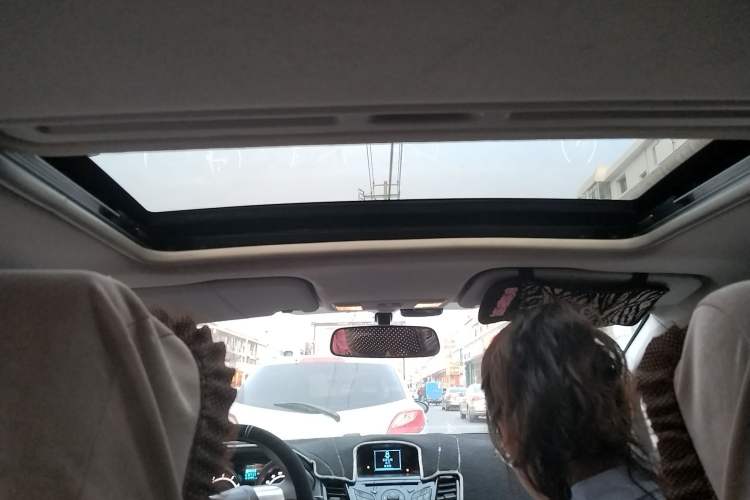 Used Ford Fiesta 2013 Hatchback 1.5L Automatic Sport Model Headliner