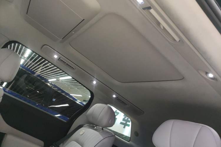 Used VOYAH Dream 2025 PHEV Four-Wheel-Drive Flagship Kunpeng Edition