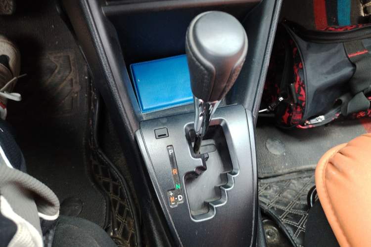 Used Toyota Vios 2021 1.5L CVT Innovation Edition Gear Lever