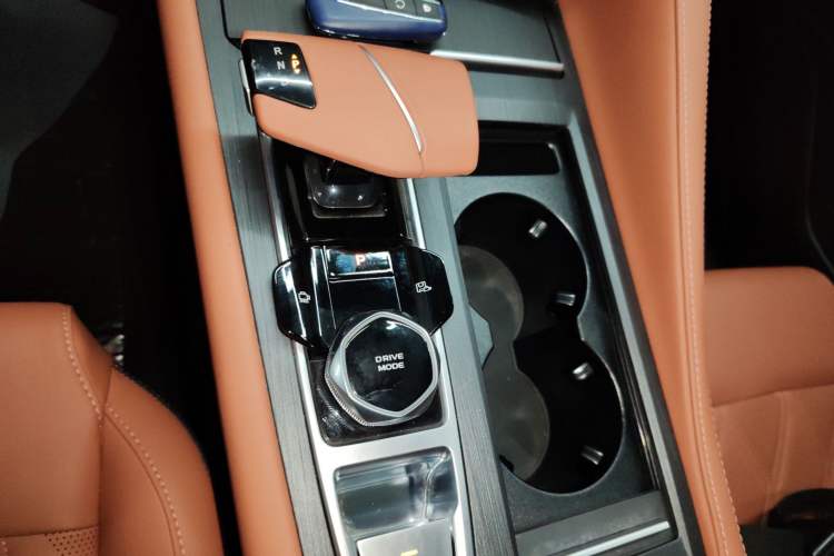 Used CHANGAN CS75 PLUS iDD 2023 ZhiDian iDD Smart Leading Model