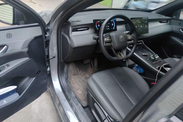 Used BYD Qin PLUS 2025 DM-i Smart Drive 55KM Leading Model
