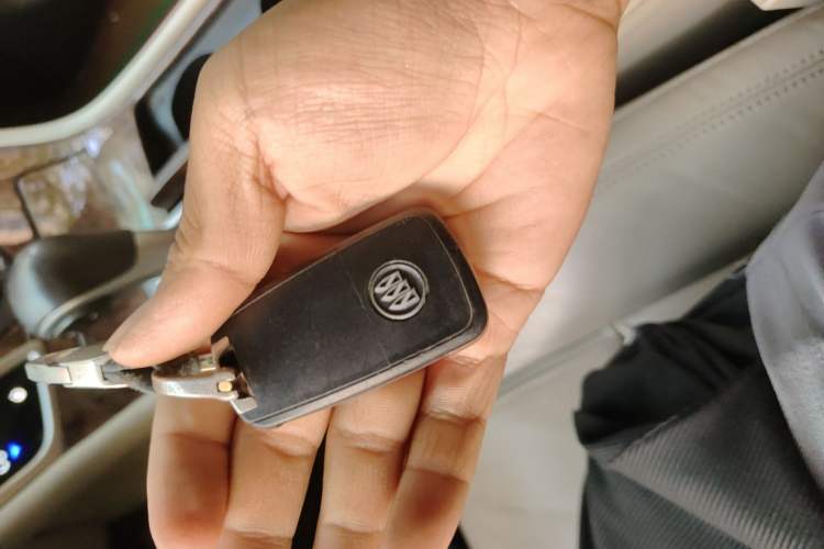 Used Buick LaCrosse 2013 2.4L SIDI Leading Comfort Version
