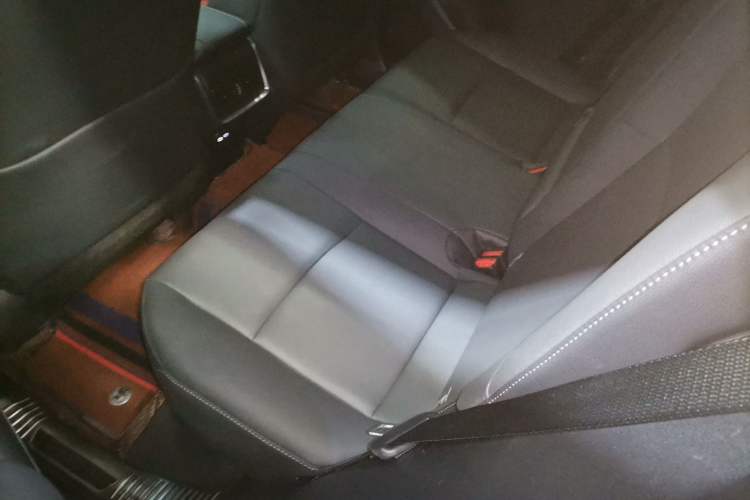 Used Toyota Venza 2023 2.0L CVT Two-Wheel Drive Luxury Edition
