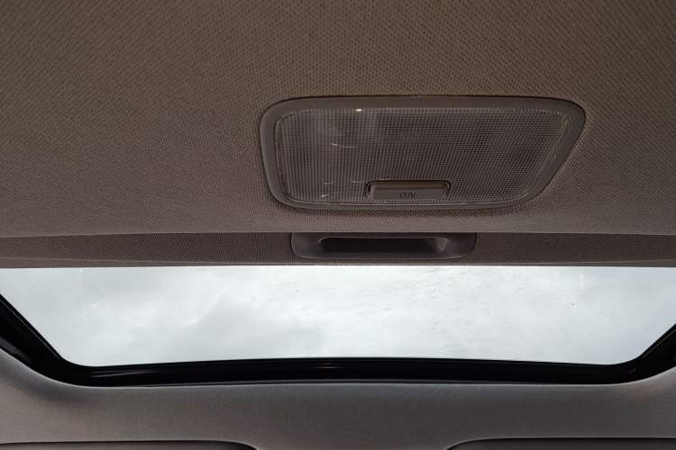 Used Kia K3S 2014 1.6L Automatic GLS Headliner