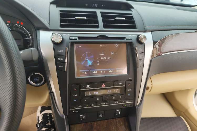 Used Toyota Camry 2016 2.5G 10th Anniversary Deluxe Navigation Edition