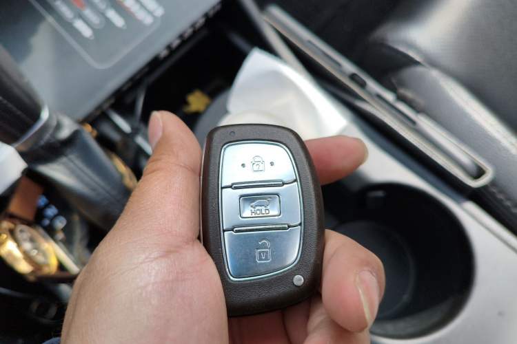 Used Hyundai Tucson 2018 1.6T Dual-Clutch Two-Wheel Drive 15th Anniversary Special Edition Vehicle Key