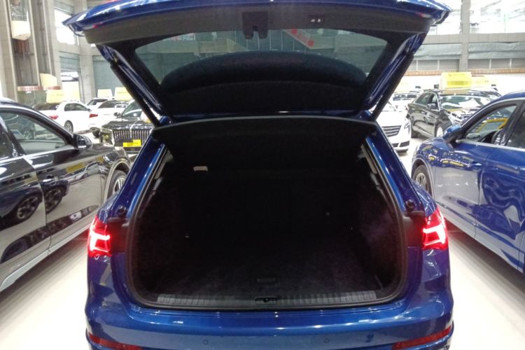 Used Audi Q3 2021 35 TFSI Fashion Dynamic Model