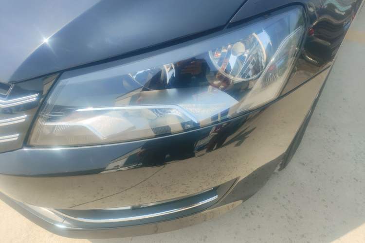 Used Volkswagen Passat 2015 1.8TSI DSG Prestige Edition Left Front Headlight