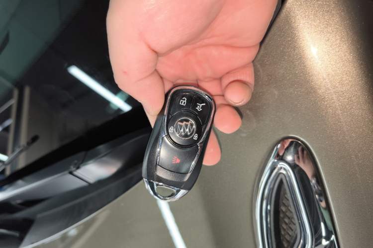 Used Buick Envision 2016 28T Four-Wheel Drive Luxury Model