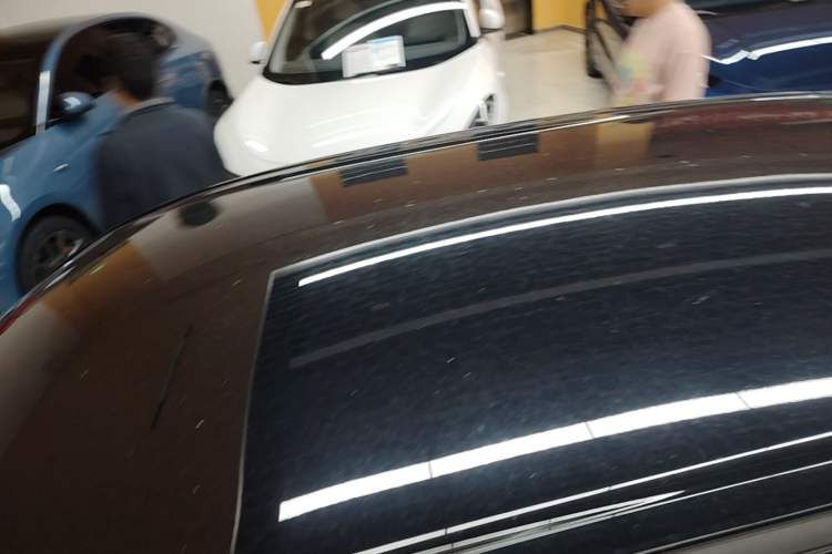 Used Wuling Bingo PLUS 2024 330 km Range Five-Seater Version
