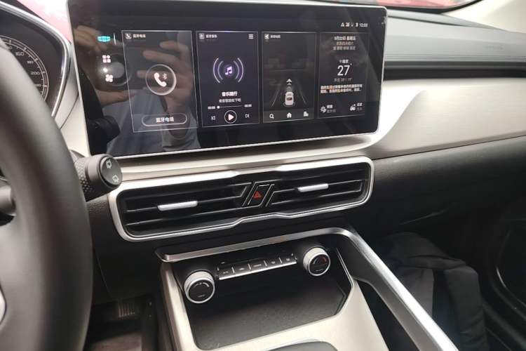 Used Geely Auto Coolray 2023 1.5T DCT Platinum Edition