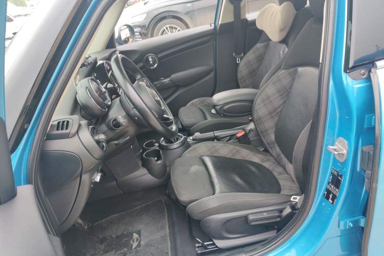Used MINI 2016 1.5T COOPER Five-Door Edition Left Front Seat