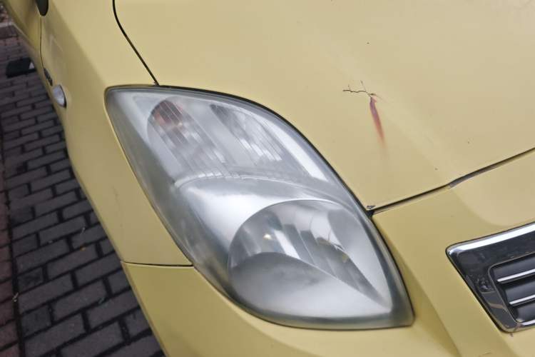 Used Toyota Yaris 2011 1.6E Automatic Charm Edition Right Front Headlight