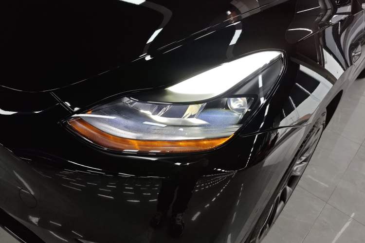 Used Tesla Model Y 2021 Standard Range Rear-Wheel Drive Version
