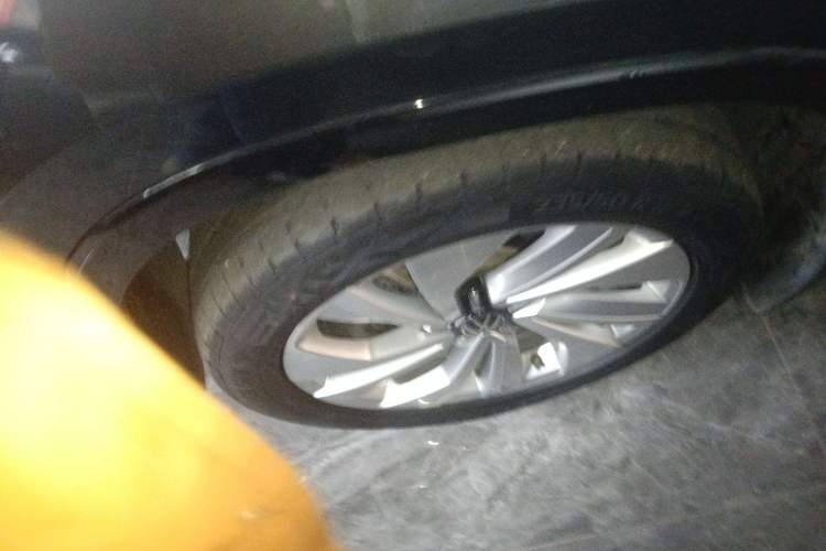 Used Volkswagen Tayron X 2020 330TSI Two-Wheel Drive Luxury Smart Connectivity Version