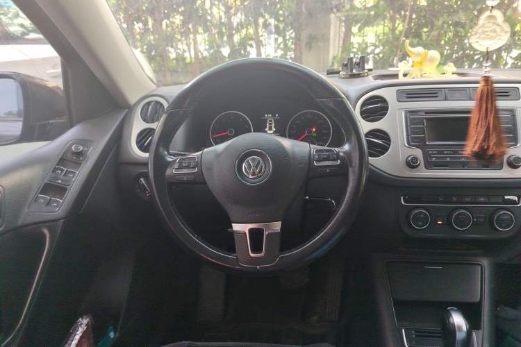 Used Volkswagen Tiguan 2015 1.8TSI Automatic Two-Wheel Drive Comfort Edition Steering Wheel