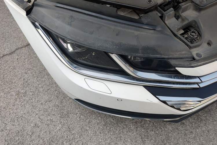 Used Volkswagen FAW-Volkswagen CC 2020 330TSI Glamour Edition China VI Standard Right Front Headlight