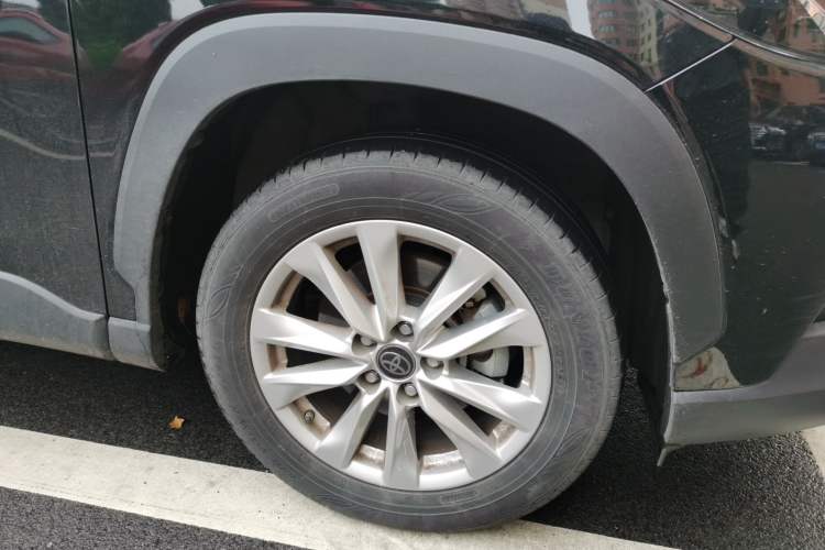 Used Toyota Corolla Cross 2022 2.0L Elite Edition Right Front Wheel Hub