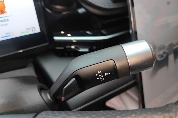 Used Geely Galaxy L6 2024 125km PLUS Dragon Edition
