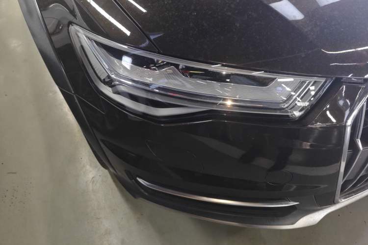 Used Audi A6 2018 3.0T allroad quattro Right Front Headlight
