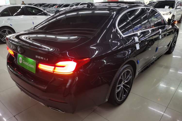 Used BMW 5 Series 2022 Second Facelift 525Li M Sport Package
