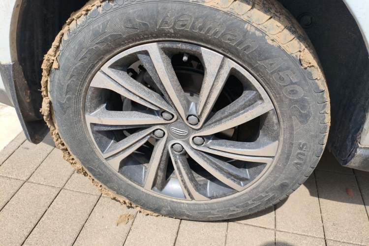 Used Geely Auto Vision X6 2021 PRO 1.4T Automatic Prestige Model Right Rear Wheel Hub