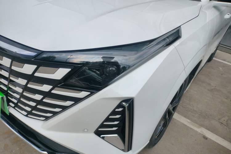 Used CHANGAN UNI-Z New Energy 2024 Blue Whale Smart Electric iDD 125km Beyond Edition Left Front Headlight