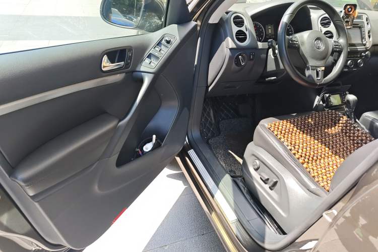 Used Volkswagen Tiguan L 2013 2.0 TSI Automatic All-Wheel Drive Luxury Edition