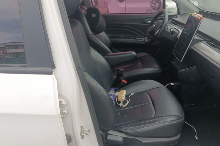 Used NETA V 2021 Standard Range Entertainment Edition Right Front Seat