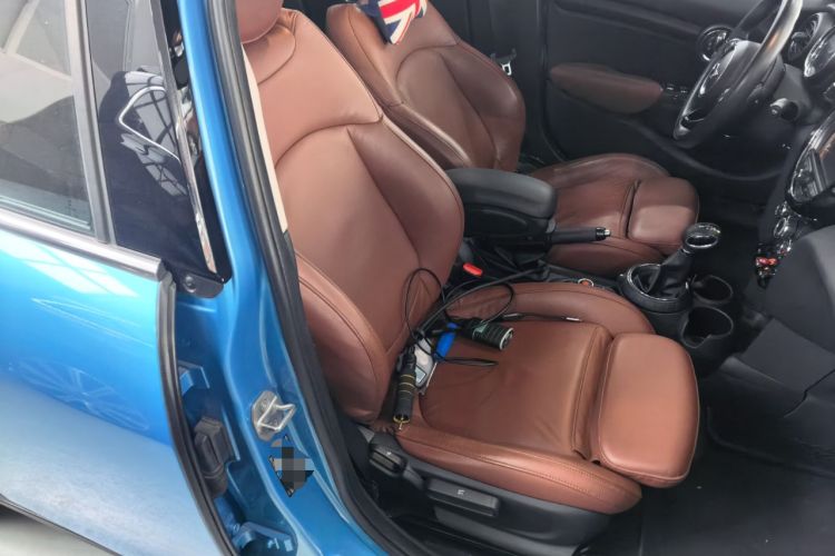 Used MINI 2015 1.5T COOPER Fun Five-Door Edition
