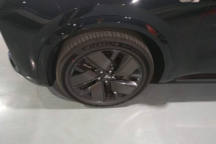 Used Li Auto L9 2025 Ultra Smart Refreshed Edition